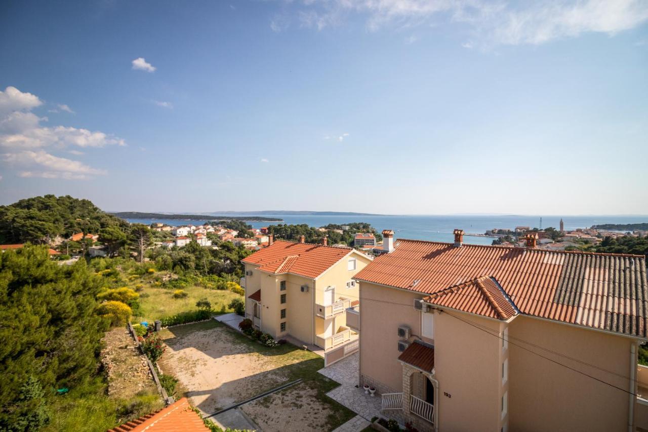 Katarina Apartments Rab Town Zewnętrze zdjęcie